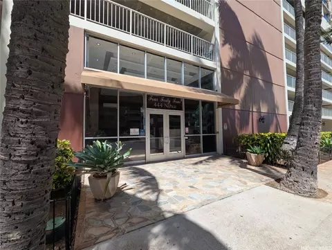 444 Nahua St #1110, Honolulu, HI 96815