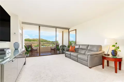 1717 Mott Smith Dr #2304, Honolulu, HI 96822