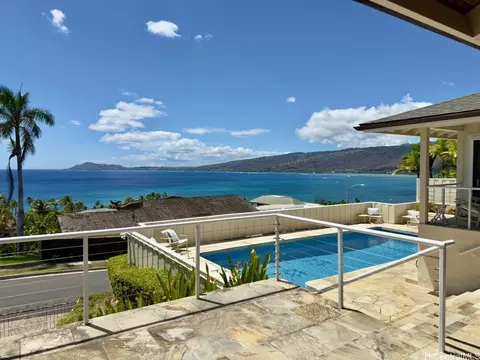 73 Lumahai St, Honolulu, HI 96825