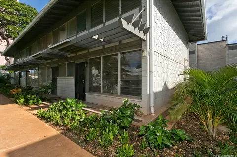 4212 Keanu St #1, Honolulu, HI 96816