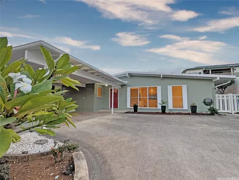 1450 Onioni St, Kailua, HI 96734