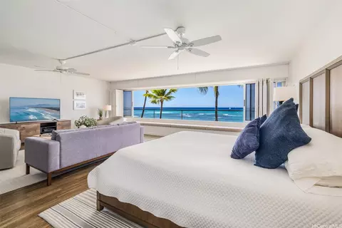 2895 Kalakaua Ave #302, Honolulu, HI 96815