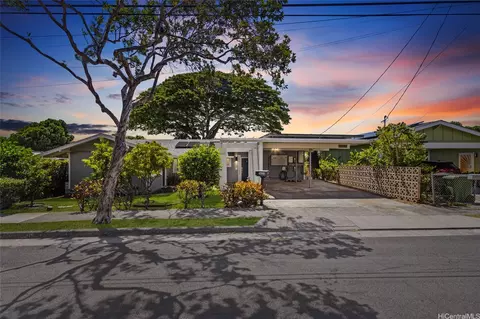 5633 Kanau St, Honolulu, HI 96821