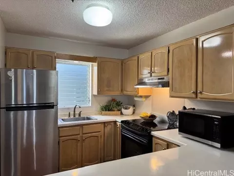 95-1050 Makaikai St #10B, Mililani, HI 96789