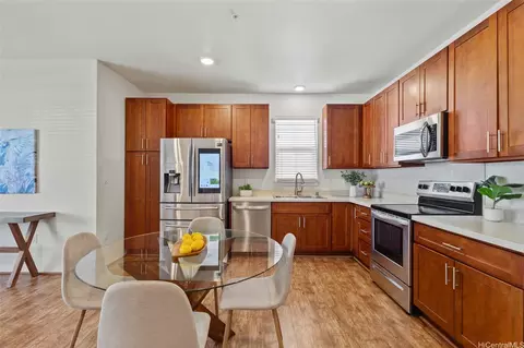 642 Kakala St #1301, Kapolei, HI 96707