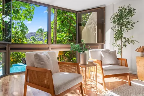 501 Hahaione St #1/2H, Honolulu, HI 96825