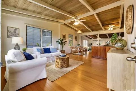1214 Kina St, Kailua, HI 96734