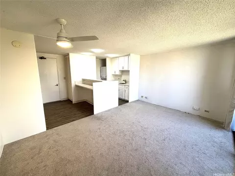 320 Liliuokalani Ave #2405, Honolulu, HI 96815