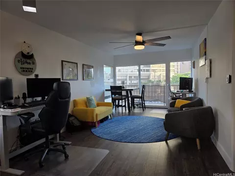 2488 Kapiolani Blvd #404, Honolulu, HI 96826