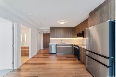 1515 Liona St #3703, Honolulu, HI 96814