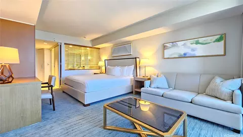 383 Kalaimoku St #1112, Honolulu, HI 96815