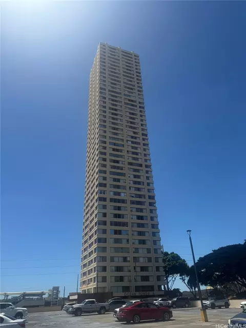 1060 Kamehameha Hwy #3805A, Pearl City, HI 96782