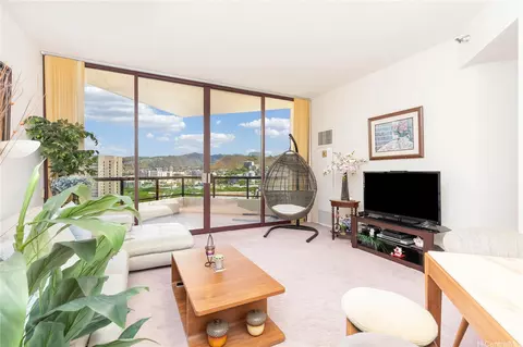 725 Kapiolani Blvd #1805, Honolulu, HI 96813