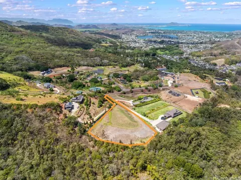 42-100 Old Kalanianaole Rd #8, Kailua, HI 96734