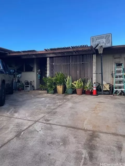 94-349 Kipou Pl, Waipahu, HI 96797