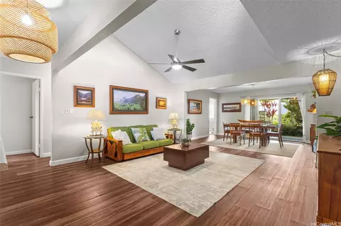 95-1029 Wekiu St, Mililani, HI 96789