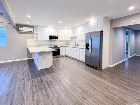 612 Ainapo St, Honolulu, HI 96825