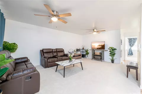 1209 N School St #102, Honolulu, HI 96817