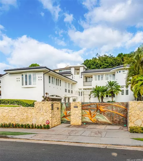 542 Ahina St, Honolulu, HI 96816