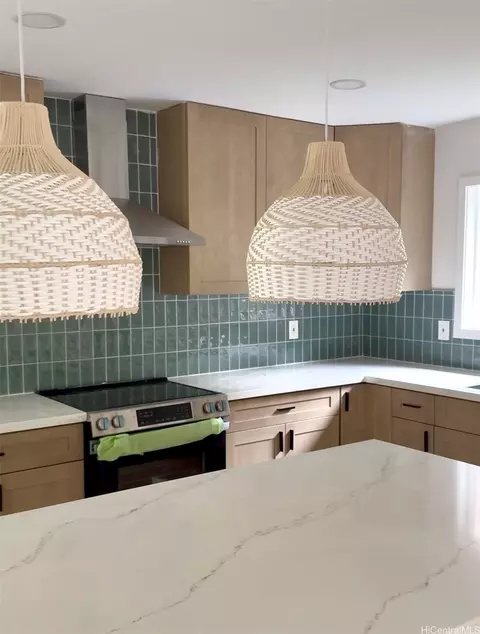 1538 Ala Iolani Pl, Honolulu, HI 96819