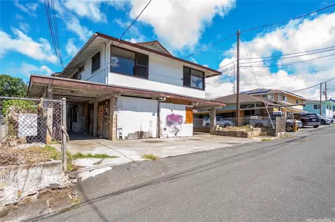 1526 Amelia St, Honolulu, HI 96819