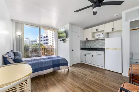 249 Kapili St #402, Honolulu, HI 96815