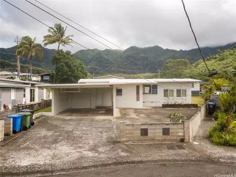 3445 Peneku Pl, Honolulu, HI 96822