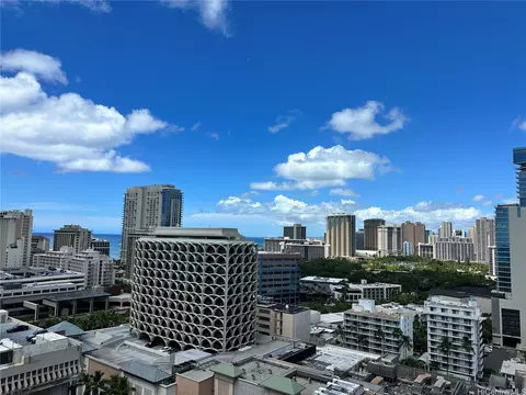 364 Seaside Ave #2112, Honolulu, HI 96815