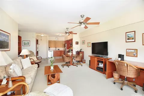 2161 Kalia Rd #810, Honolulu, HI 96815