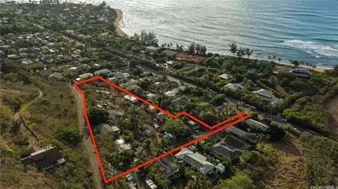 58-256 Kamehameha Hwy, Haleiwa, HI 96712