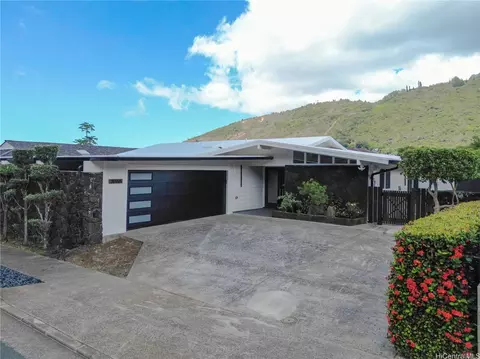 3066 Hiehie St, Honolulu, HI 96822