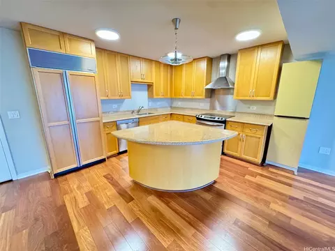 1296 Kapiolani Blvd #II2305, Honolulu, HI 96814