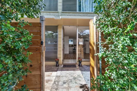 1403 Makiki St #B103, Honolulu, HI 96814