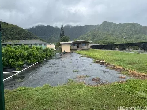 53-720 Kamehameha Hwy #2A, Hauula, HI 96717