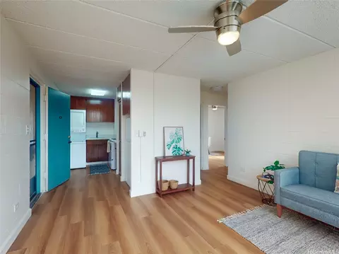 2015 Wilder Ave #2E, Honolulu, HI 96822