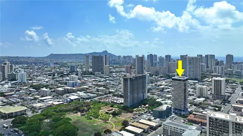 2222 Citron St #403, Honolulu, HI 96826