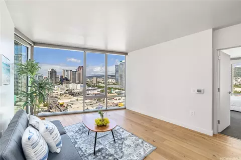 1001 Queen St #1415, Honolulu, HI 96814