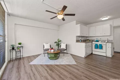 712 Kamuela Ave #303, Honolulu, HI 96816