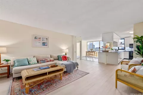1212 Nuuanu Ave #3703, Honolulu, HI 96817