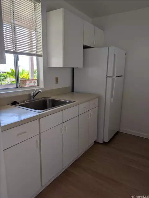 94-870 Lumiauau St #L206, Waipahu, HI 96797