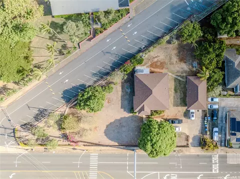 99-028 Moanalua Rd, Aiea, HI 96701