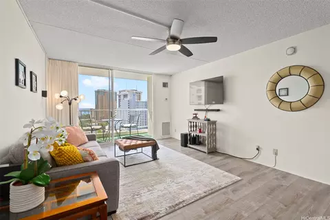 400 Hobron Ln #2211, Honolulu, HI 96815