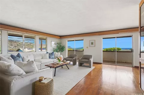 917 15th Ave, Honolulu, HI 96816