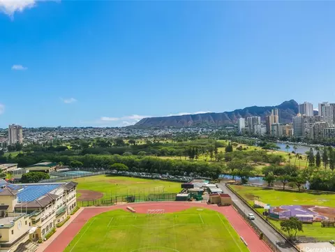 2444 Hihiwai St #1903, Honolulu, HI 96826