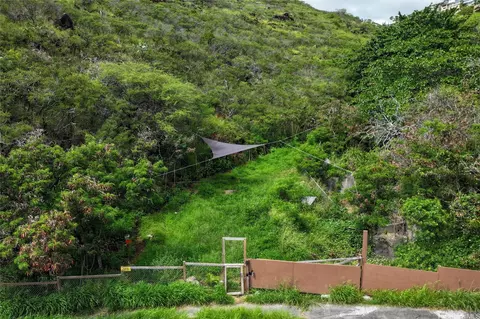 Exterior - 5404 Poola St, Honolulu, HI 96821 photo 1 of 2