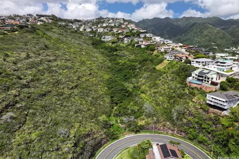 View/Area - 5404 Poola St, Honolulu, HI 96821 photo 7 of 9