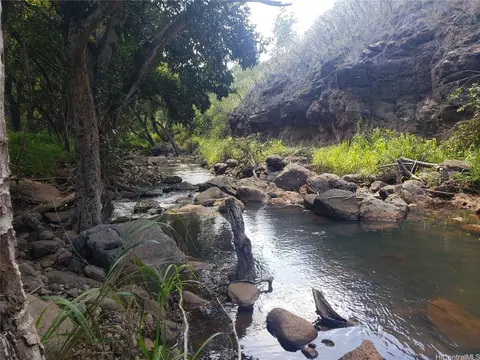 64-486 Kamehameha Hwy #16-D, Haleiwa, HI 96712