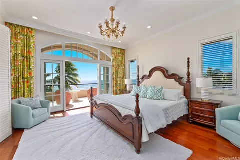 house on the hill 90サイズ ホース 269 Kaialii Pl, Honolulu, HI 96821 | MLS# 202523956 | 25 Photos