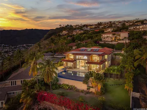 269 Kaialii Pl, Honolulu, HI 96821