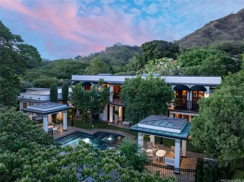 2955 Makalei Pl, Honolulu, HI 96815